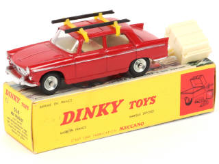 Lot 377 - DINKY TOYS (FRANCE) (1)