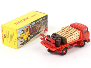 Lot 424 - DINKY TOYS (FRANCE) (1)