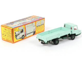 Lot 426 - DINKY TOYS (FRANCE) (1)