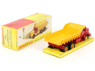 Lot 429 - DINKY TOYS (FRANCE) (1)