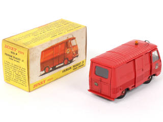 Lot 403 - DINKY TOYS (FRANCE) (1)