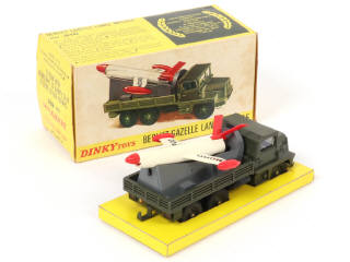 Lot 445 - DINKY TOYS (FRANCE) (1)