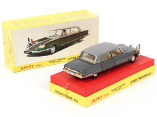 Lot 391 - DINKY TOYS (FRANCE) (1)
