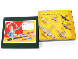 Lot 457 - DINKY TOYS (FRANCE) (1)