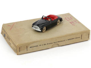 Lot 305 - DINKY TOYS (FRANCE) (2)