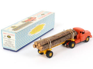 Lot 435 - DINKY TOYS (FRANCE) (1)