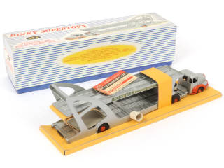 Lot 439 - DINKY TOYS (FRANCE) (1)