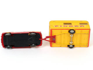 Lot 432 - DINKY TOYS (FRANCE) (1)