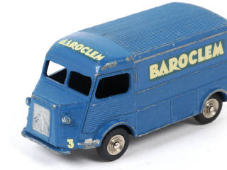 Lot 392 - DINKY TOYS (FRANCE) (1)