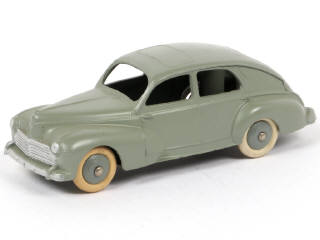 Lot 301 - DINKY TOYS (FRANCE) (1)