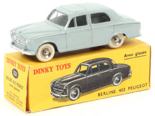 Lot 345 - DINKY TOYS (FRANCE) (1)