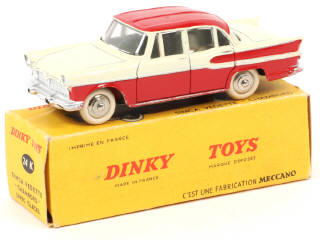 Lot 318 - DINKY TOYS (FRANCE) (1)