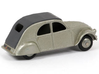 Lot 321 - DINKY TOYS (FRANCE) (1)