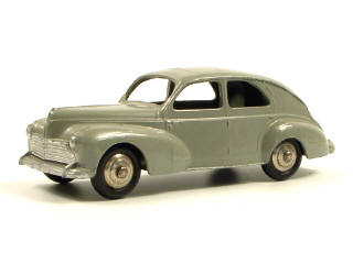 Lot 1150 - DINKY TOYS (FRANCE) (1)