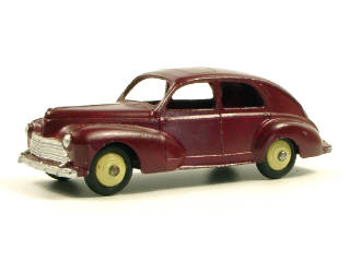 Lot 1145 - DINKY TOYS (FRANCE) (1)