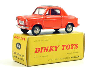 Lot 1193 - DINKY TOYS FRANCE (1)