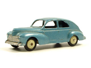 Lot 1148 - DINKY TOYS (FRANCE) (1)