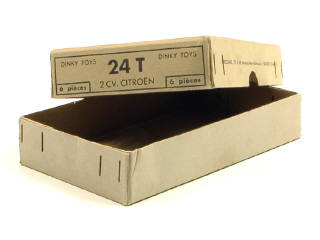 Lot 1197 - DINKY TOYS (FRANCE) (1)