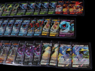 Lot 218 - POKEMON COMPANY (USA) (35)
