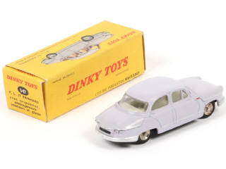 Lot 140 - DINKY TOYS (FRANCE) (1)