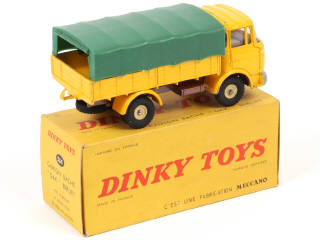 Lot 149 - DINKY TOYS (FRANCE) (1)