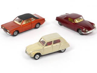 Lot 150 - CORGI TOYS (GB) (2)
