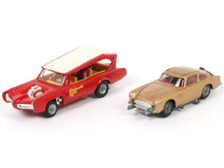 Lot 141 - CORGI TOYS (GB) (2)