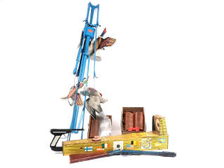 Lot 102 - DIVERS (4)