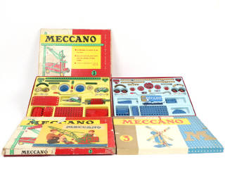 Lot 62 - MECCANO (FRANCE) (3)