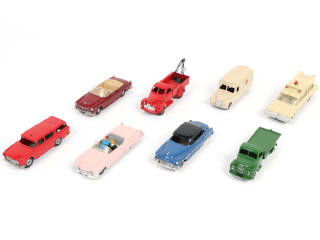 Lot 283 - DINKY TOYS (GB) (8)