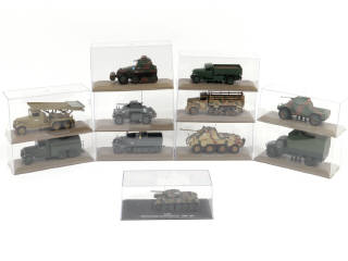 Lot 180 - DIVERS (11)