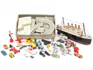 Lot 140 - DIVERS (25)