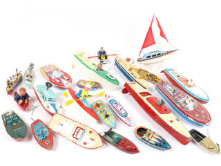 Lot 135 - DIVERS (20)