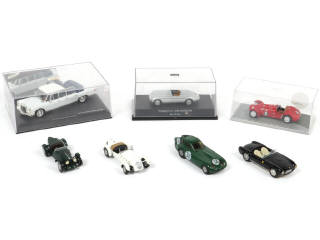 Lot 169 - DIVERS (7)