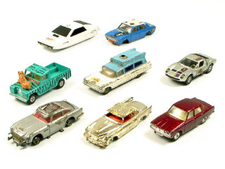 Lot 44 - CORGI TOYS (GB) (8)