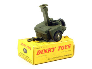 Lot 114 - DINKY TOYS FRANCE (1)