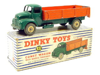 Lot 171 - DINKY TOYS GB (1)