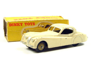 Lot 132 - DINKY TOYS (GB) (1)