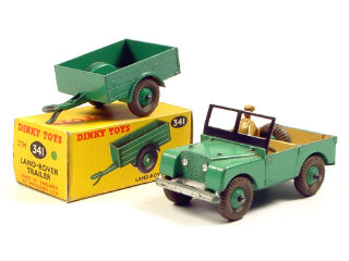 Lot 182 - DINKY TOYS (GB) (2)