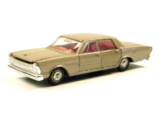 Lot 58 - DINKY TOYS FRANCE (1)