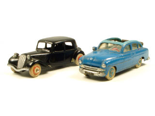 Lot 69 - DINKY TOYS (FRANCE) (2)