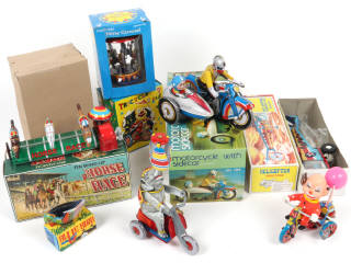 Lot 27 - DIVERS (ASIE) (7)