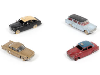 Lot 271 - DINKY TOYS (FRANCE) (4)
