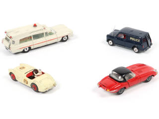 Lot 234 - DINKY TOYS (GB) (4)
