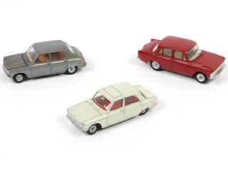 Lot 266 - DINKY TOYS (FRANCE) (3)