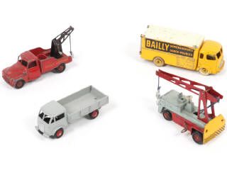 Lot 275 - DINKY TOYS (FRANCE) (4)