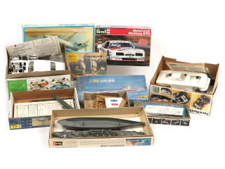 Lot 117 - DIVERS (14)