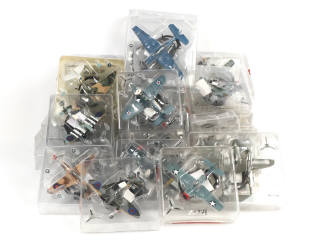 Lot 166 - DIVERS (33)