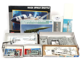 Lot 17 - DIVERS (14)