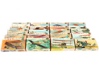 Lot 31 - REVELL (USA) (20)